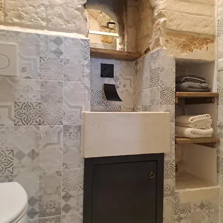 Petrakis House * Ostuni